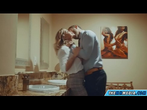 ❤️ Když vás na veřejných záchodcích svádí prsatá blondýna. ❤❌ Šukání u cs.91sesex101.top